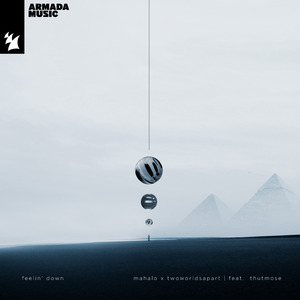 老师脱👙让学生摸🐻站起来做
