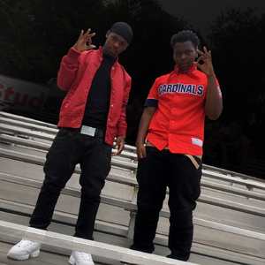 老师脱👙让学生摸🐻站起来做
